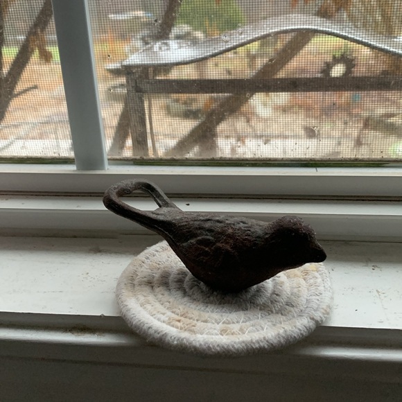 Cast iron bird window decor bottle opener - Picture 7 of 7